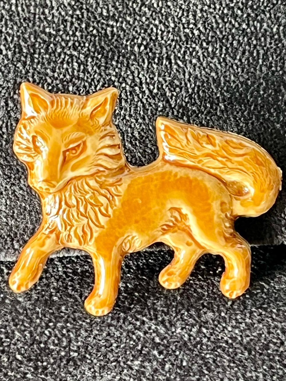 Vintage 1950s Made in Italy Molded Plastic Fox Brooch Pin Caramel Tortoiseshell